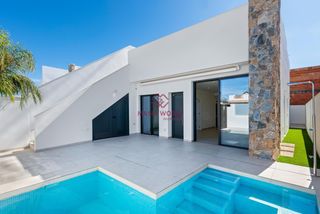 Towny house in San Javier. Villas pareadas en san javier estrena hogar en una sola planta c