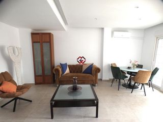 Triplex in Los Puertos. Triplex con vistas al mar en isla plana
