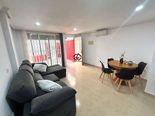 Zweistöckige Wohnung in Santiago de La Ribera. Amplio dúplex adosado en santiago de la ribera gran porche delan