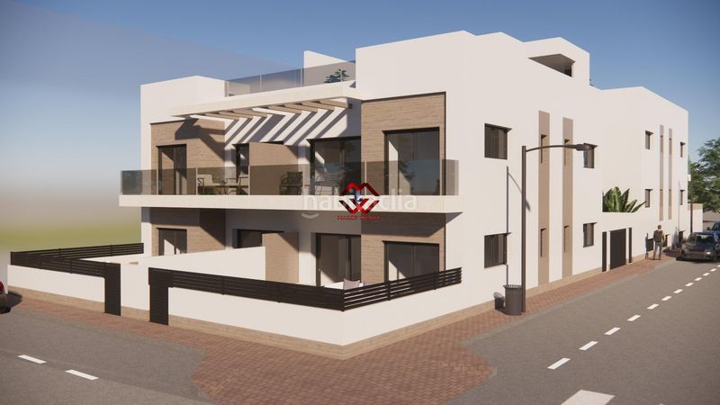 Foto bc79440f-c4f1-4740-b210-cafb43a38634. Casa amb aparcament a Rojales