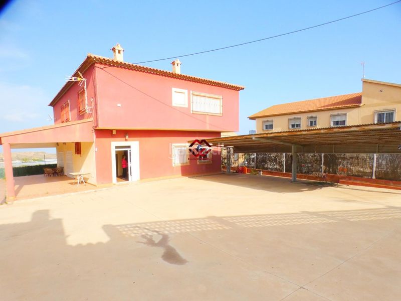 Foto 162b7793-884e-4a43-a6ca-627c6213be8c. Xalet amb aparcament piscina a Ramonete Lorca