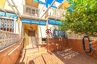 Reihenhaus in Los Cuarteros. Vivienda adosada en lo pagán a 500m de las playas