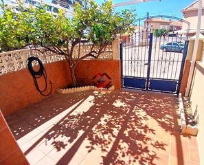 Casa adossada a Los Cuarteros. Luminoso dúplex adosado con chimenea a 500m de la playa en lo pa