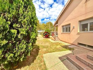 Chalet in San Javier. Exclusiva villa de lujo con gran parcela, piscina privada y jard
