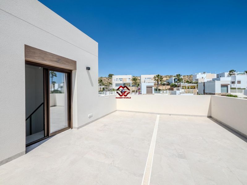Foto fa97e96d-560d-4ea9-91ec-bdd14d6778ff. Xalet amb aparcament piscina a Algorfa