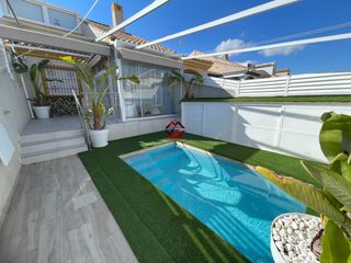 Maison jumelée à Pueblo Latino. Dúplex de lujo con piscina privada  reforma 2023 en torre de la