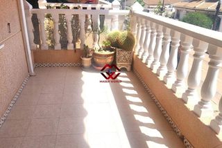 Casa en Los Cuarteros. Apartamento en planta alta con terraza privada en san pedro del