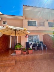 Chalet en Roda. Casa adosada en los narejos a pocos minutos del mar  lista para