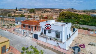 Casa aparellada a Sucina. Villas adosadas de nueva construcción en sucina última unidad to