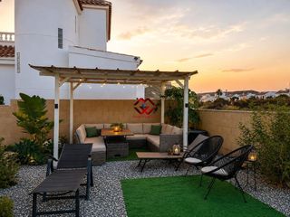 Casa in Mazarrón Casco Urbano. Coqueto chalet independiente con vistas panorámicas en mazarrón