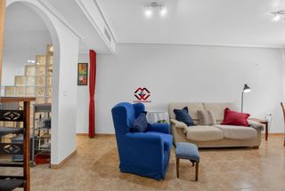 Apartament a Santiago de La Ribera. Apartamento impecable con ascensor y trastero cerca de la playa