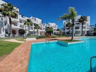 Apartment in Terrazas de la Torre Golf. Ático con vistas abiertas y terraza en complejo residencial golf