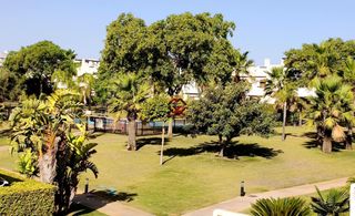 Appartement  Avenida bulevar central cañadas. Estupendo apartamento en condado de alhama