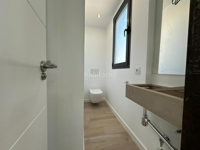 Foto ac62f2b7-6d7c-49c3-9f63-07e8fc0cbe68. Location maison jumelée avec chauffage parking dans Sevilla