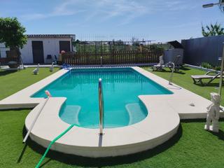 Xalet a Salteras. Increíble oportunidad en salteras! este hermoso chalet individua