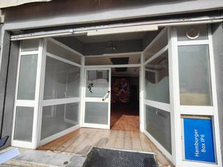 Local commercial à Castilleja de la Cuesta. Oportunidad!!!magnífico local con posibilidad de convertir en vi