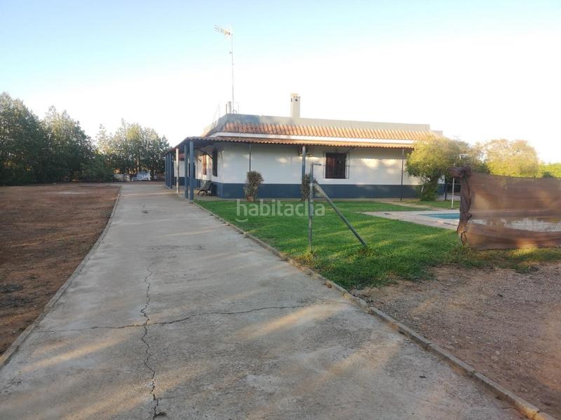 Foto 4735b067-6928-4032-a5f5-fdc5e7a39826. Chalet tu chalet con piscina , comodidad y calidad de vida en Brenes