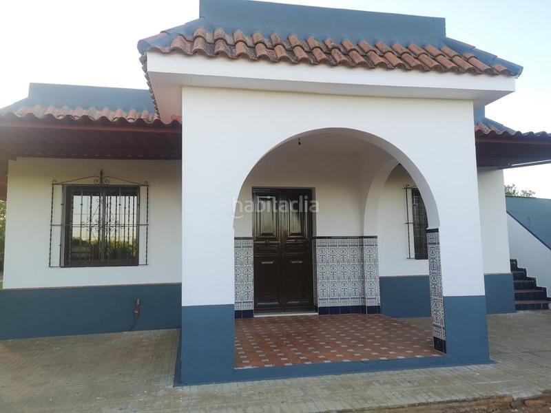 Foto f07ebbbd-6dbc-4bf4-bf58-989276548d9f. Chalet tu chalet con piscina , comodidad y calidad de vida en Brenes