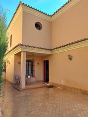 Xalet a Coria del Río. Vendo chalet independiente en coria del rio