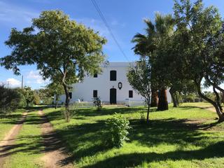 Casa a Villamanrique de la Condesa. Finca denominada el mantillo, sita en villamanrique de la condes