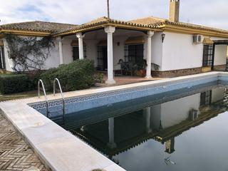 Xalet a Gines. Magnífico chalet individual y señorial en venta en la urbanizaci