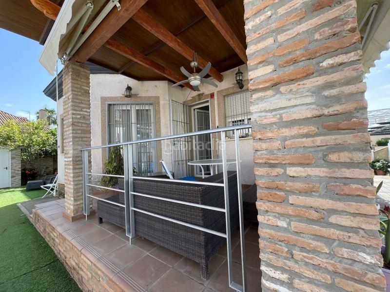 Foto 05143459-0de3-496c-a5ee-a420e3302528. Chalet precioso, chalés independiente, en una de las mejores zonas de la localidad , con todo lo necesario a la mano, buen a en Almensilla
