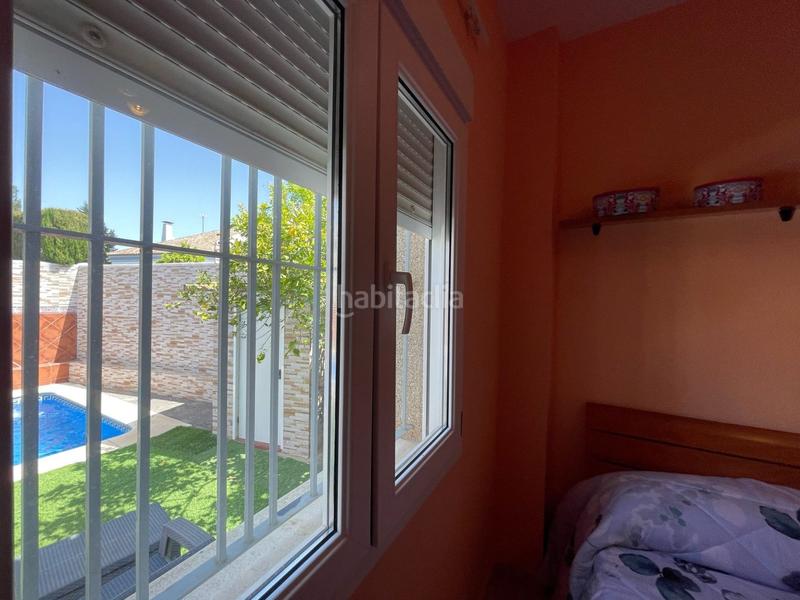 Foto 4ce128eb-0bb8-4dc5-923b-c900f07ad7bc. Chalet precioso, chalés independiente, en una de las mejores zonas de la localidad , con todo lo necesario a la mano, buen a en Almensilla