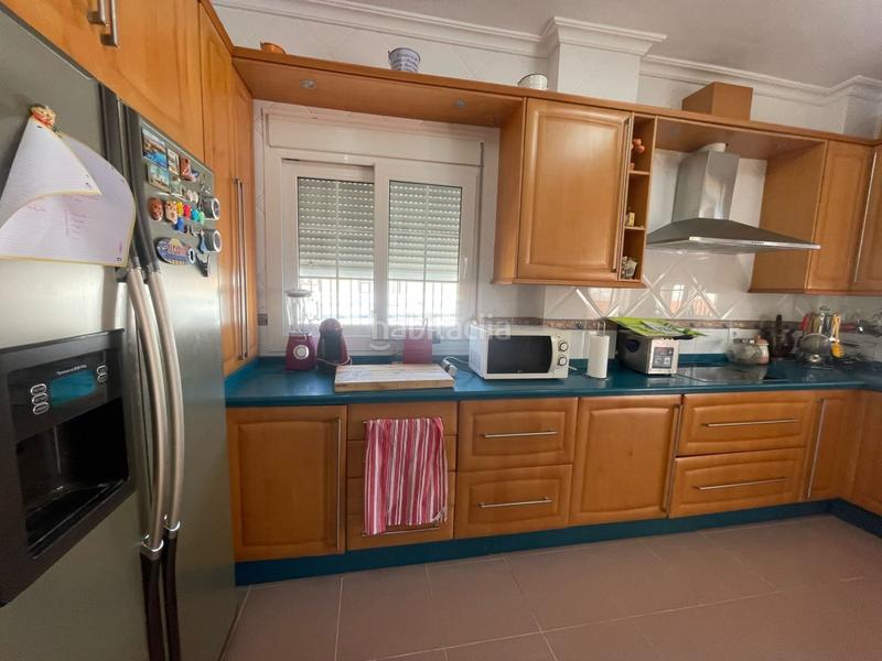 Foto 5038a0e1-de5f-4ead-b502-27e325a552b3. Chalet precioso, chalés independiente, en una de las mejores zonas de la localidad , con todo lo necesario a la mano, buen a en Almensilla
