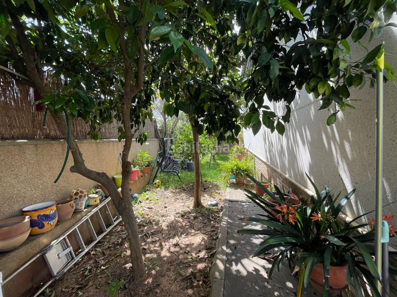 Foto d5cfe2b5-ea20-4956-94cd-ad0057d9b3bc. Chalet precioso, chalés independiente, en una de las mejores zonas de la localidad , con todo lo necesario a la mano, buen a en Almensilla