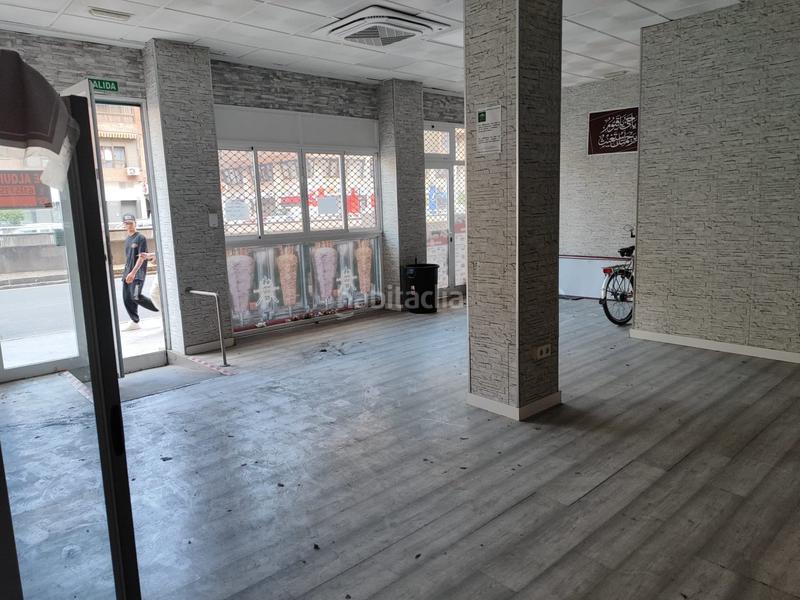 Foto 3c0c3caf-fdb1-47ed-9f98-79fe9d54bc3c. Affitto locale commerciale con riscaldamento in Arenal - Museo Sevilla