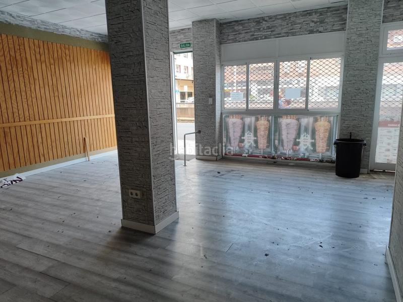 Foto e45ce6e2-9d18-47a3-af6f-d067c8b57d1e. Alquiler local comercial  en alquiler en calle arjona, zona muy transitada y comercial entre la estación plaza de armas y el mercado de la en Sevilla