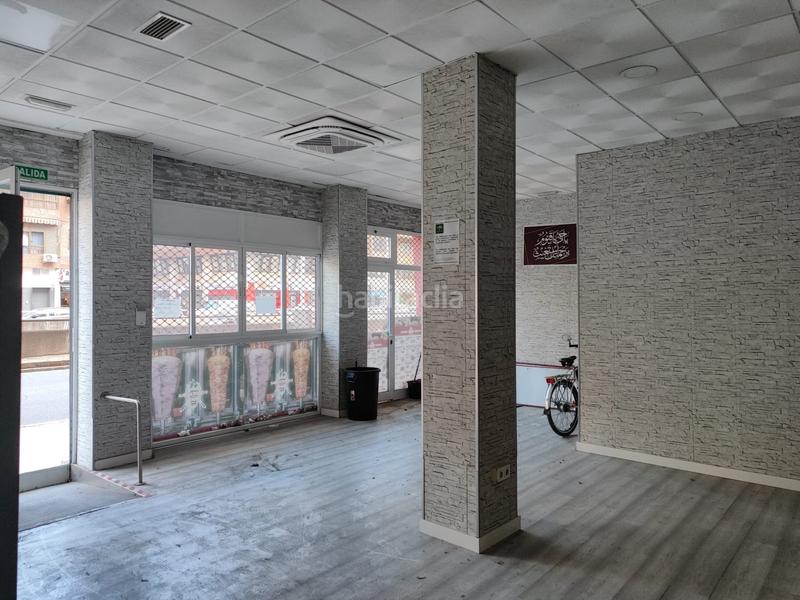 Foto ab7315fa-0445-44de-b47b-556e374c6511. Rent business premise with heating in Arenal - Museo Sevilla