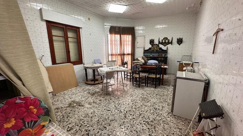 Foto 7eba079b-f6ef-475b-9779-f681eaa01c0a. Casa adossada amb aparcament a Salteras