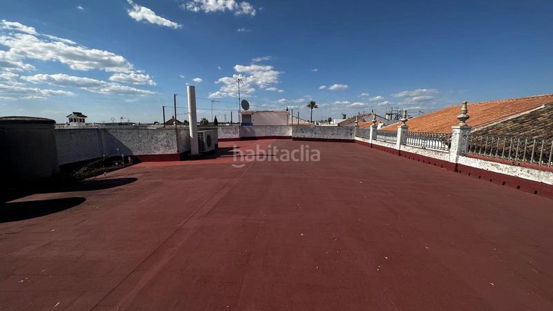 Foto 87410e16-f860-46b4-bedb-328f3cfba90c. Casa adossada amb aparcament a Salteras
