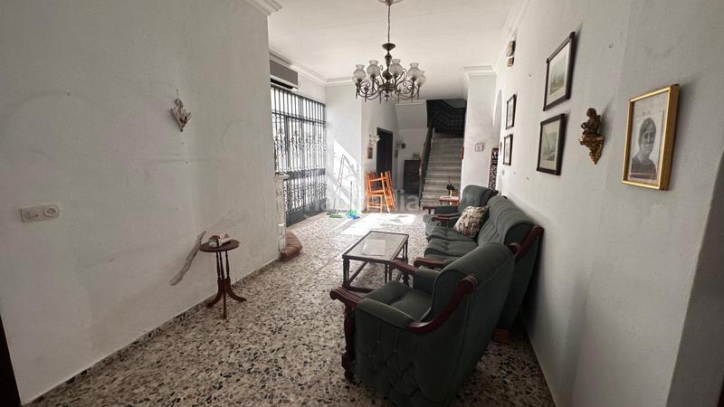 Foto cd9bfc9d-da8b-43af-84a8-107b4f48ff1f. Casa adossada amb aparcament a Salteras