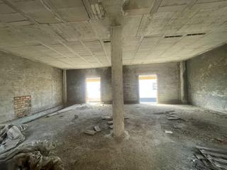 Casa adossada a Salteras. Oportunidad  única , terreno con casa ideal para apartamentos o