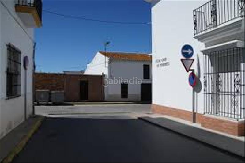 Foto e500d12c-060f-4877-8e7b-2254e787dda0. Casa vivienda construcción antigua para reformar en el centro , ideal para quienes buscan un proyecto de reforma o inversión. en Moguer