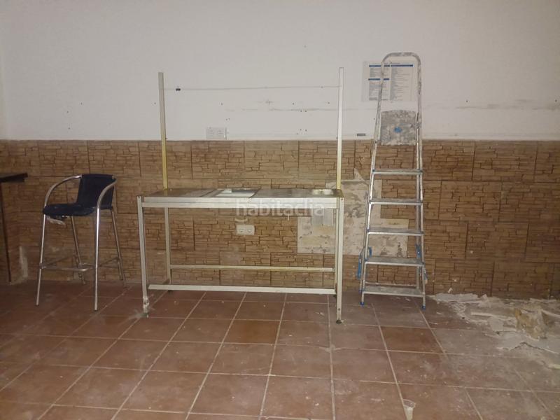 Foto e6d96698-5160-4e99-8cf6-2b6a85bf57f0. Geschäftsraum in Gines