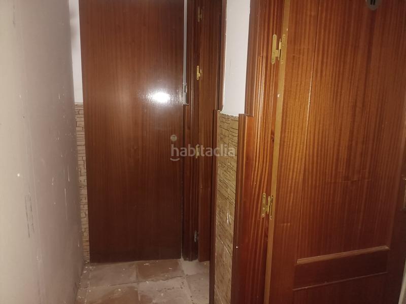 Foto e6e7a1a6-4e70-48d4-a46f-58d541233de0. Geschäftsraum in Gines