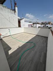Casa adossada a Gines. Casa de pueblo totalmente reformada a estrenar en gines, muy cén