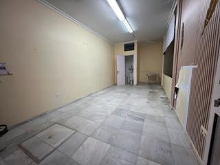 Local Comercial a Umbrete. Gran oportunidad para negocio 36.000 sin gastos para el comprado