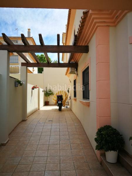 Foto c4f81231-0a8f-4348-bb14-08d376982b74. Casa pareada chalet pareado ,zona tranquila y rodeado de naturaleza en Bormujos