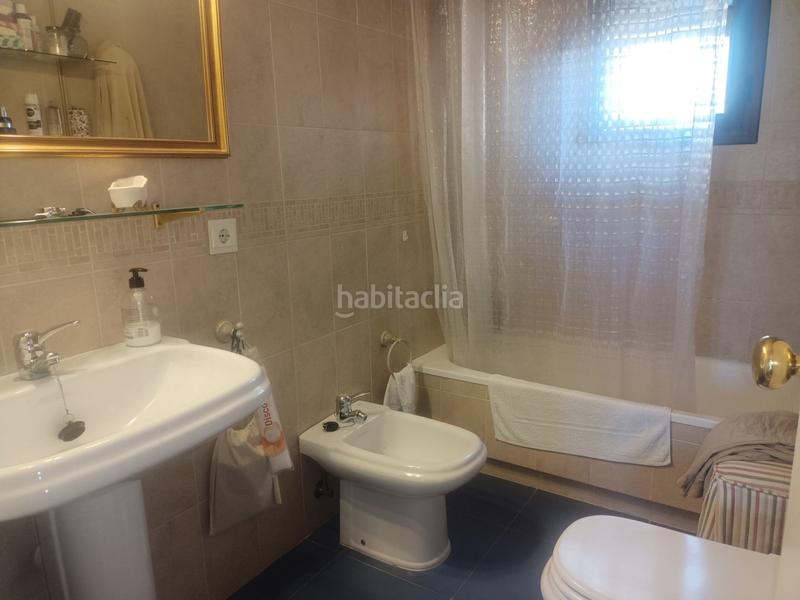 Foto 29d871a4-5a78-4a70-8bbb-f15a2e5bf0cd. Casa a schiera con riscaldamento parcheggio in Castilleja de la Cuesta