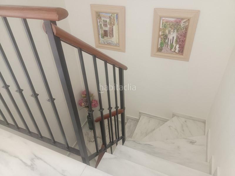 Foto 532aedfd-32d5-4a93-b997-d2c14e9285cc. Casa a schiera con riscaldamento parcheggio in Castilleja de la Cuesta