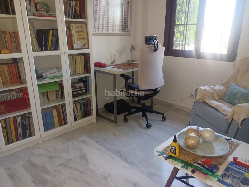 Foto 9decc3a4-bbe5-45f1-8dda-7a5f53bd43e0. Casa a schiera con riscaldamento parcheggio in Castilleja de la Cuesta