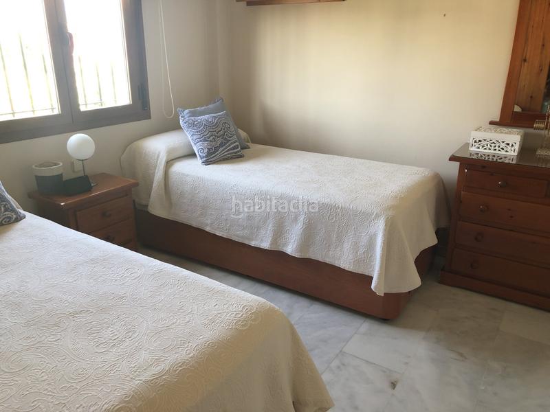 Foto 1d0f9aae-30ef-441e-96d1-e90a4fa4dd94. Chalet with heating parking in Gines