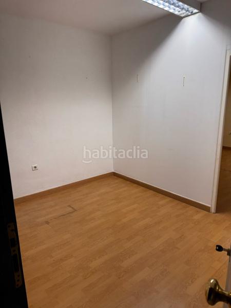 Foto 3f120d0d-f0ca-48b6-a5fc-16b933b5f637. Miete büro mit heizung in Gines