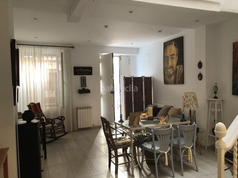 Foto b4fab9d6-1ff4-40d6-8642-9467be4819fb. Casa amb calefacció a Feria Sevilla