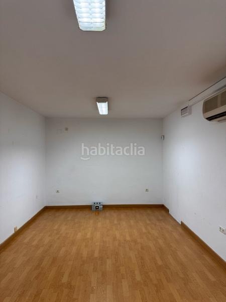 Foto 5e58bf64-655b-4870-9b01-c735b4a33898. Büro mit heizung in Gines