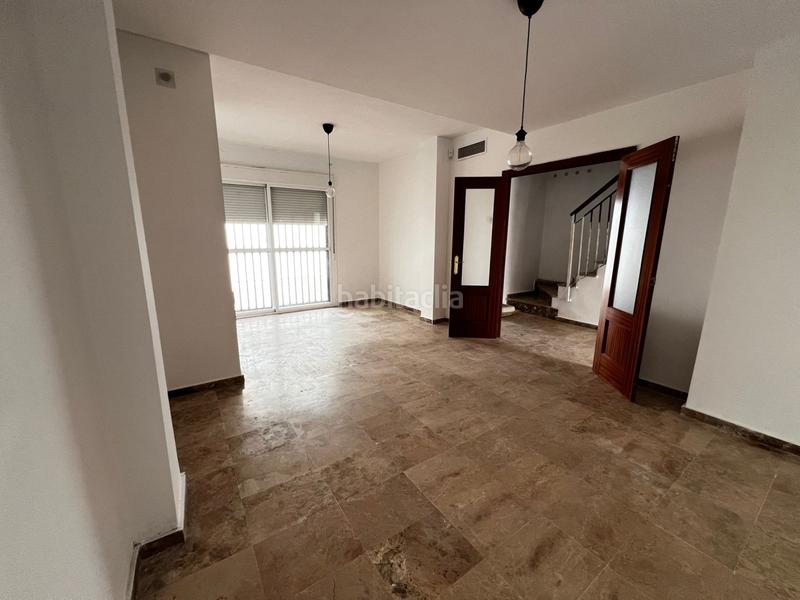 Foto 5c6a98f6-6847-423e-b00f-149e62cecfc8. Maison jumelée avec chauffage parking dans Espartinas pueblo Espartinas